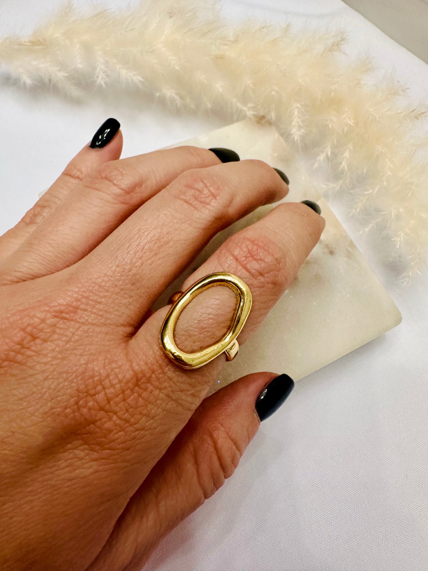 Circle Ring