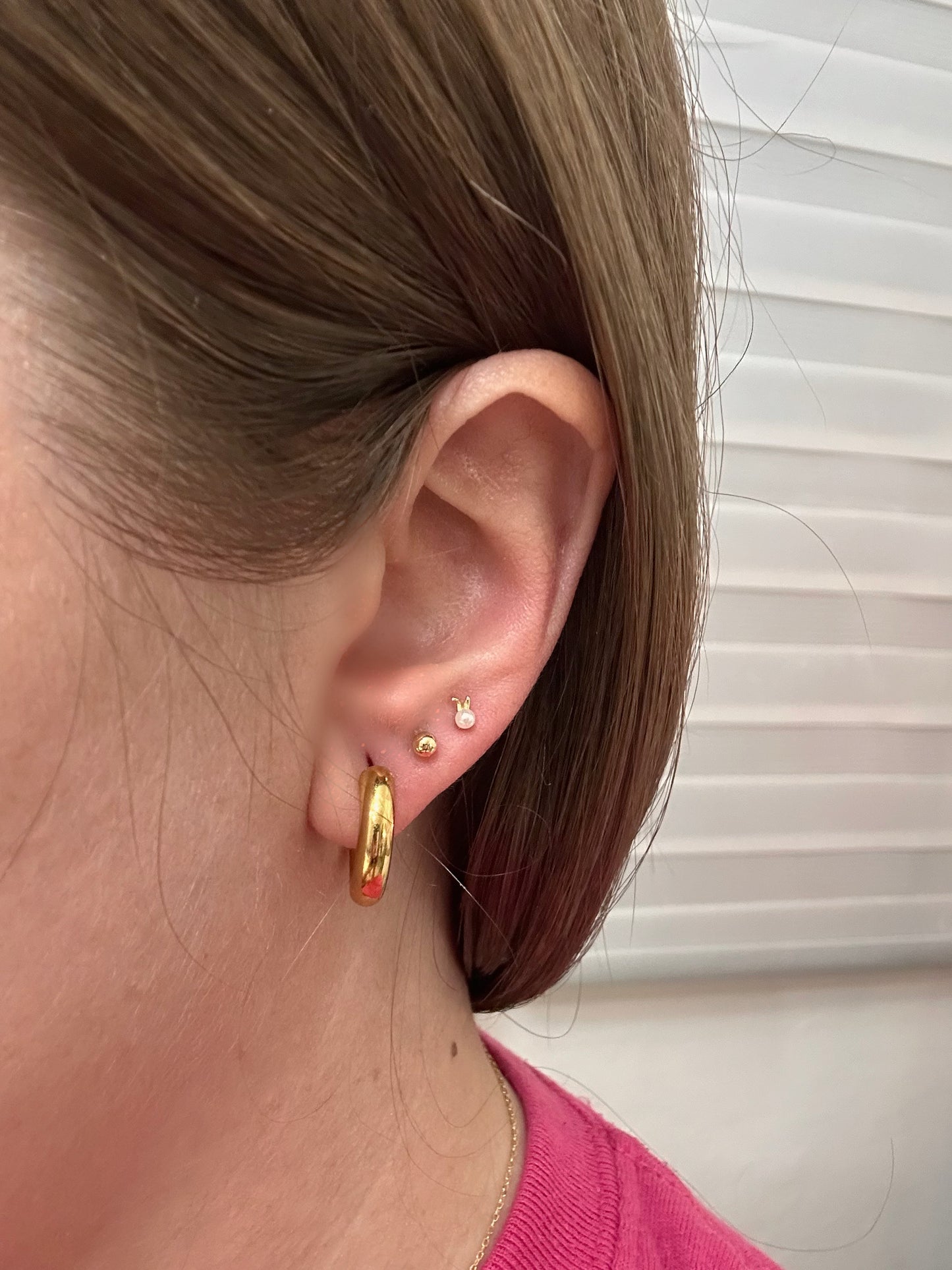 Chic Pearl Hoops