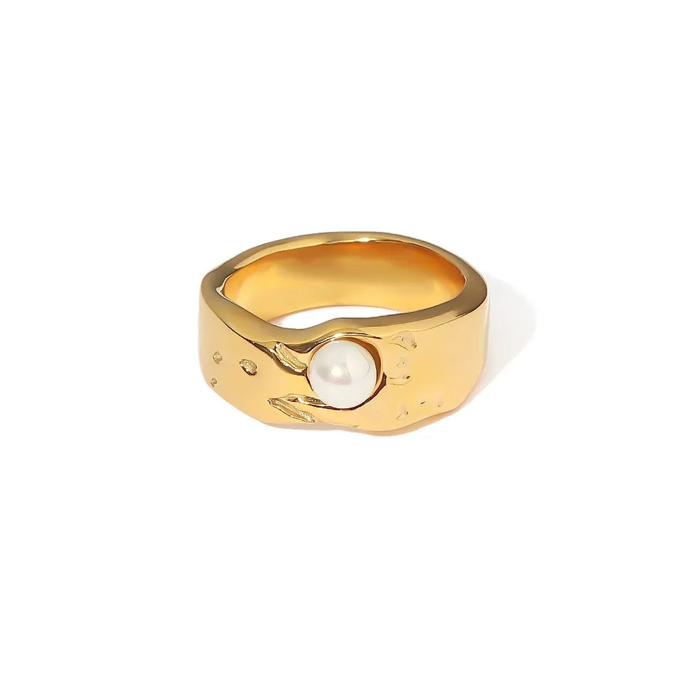 Aura Pearl Ring