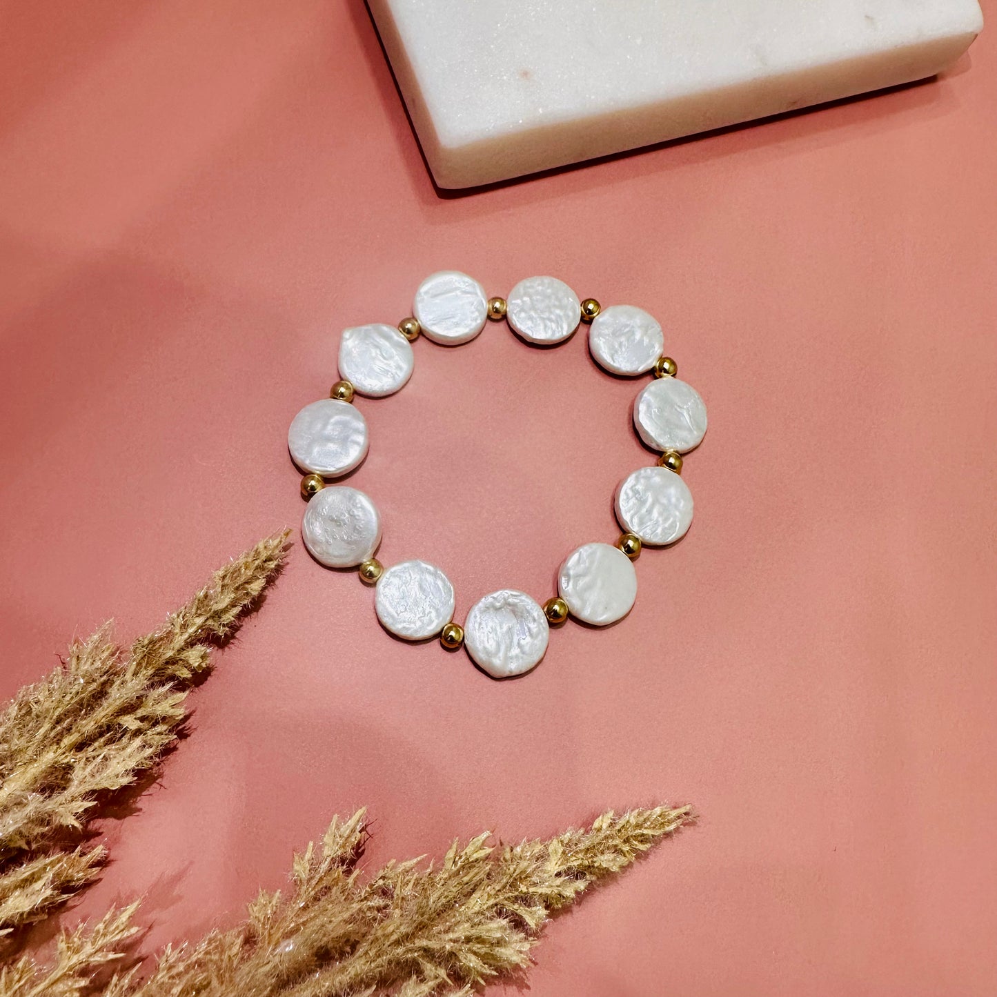 Circle Pearl Bracelet