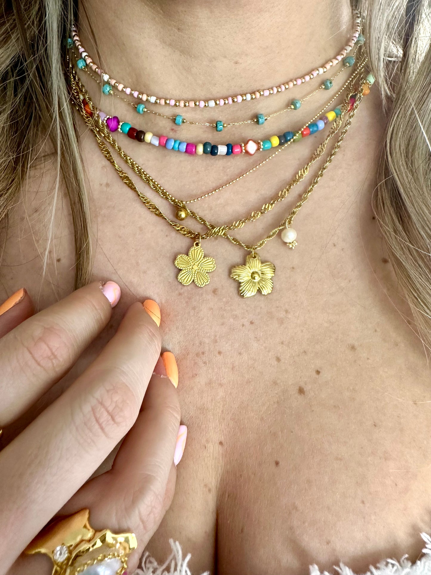 Turquoise chocker