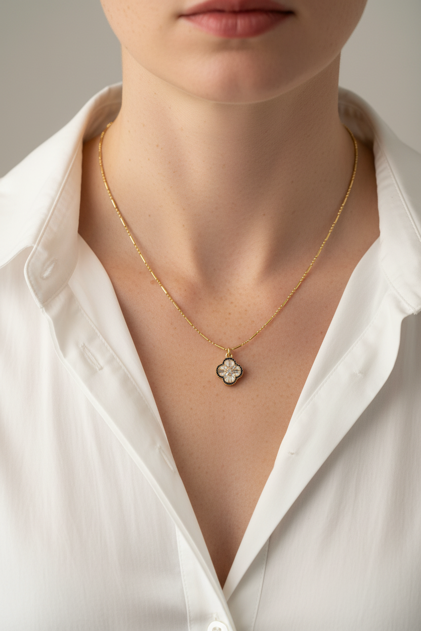 Sum Flower Necklace