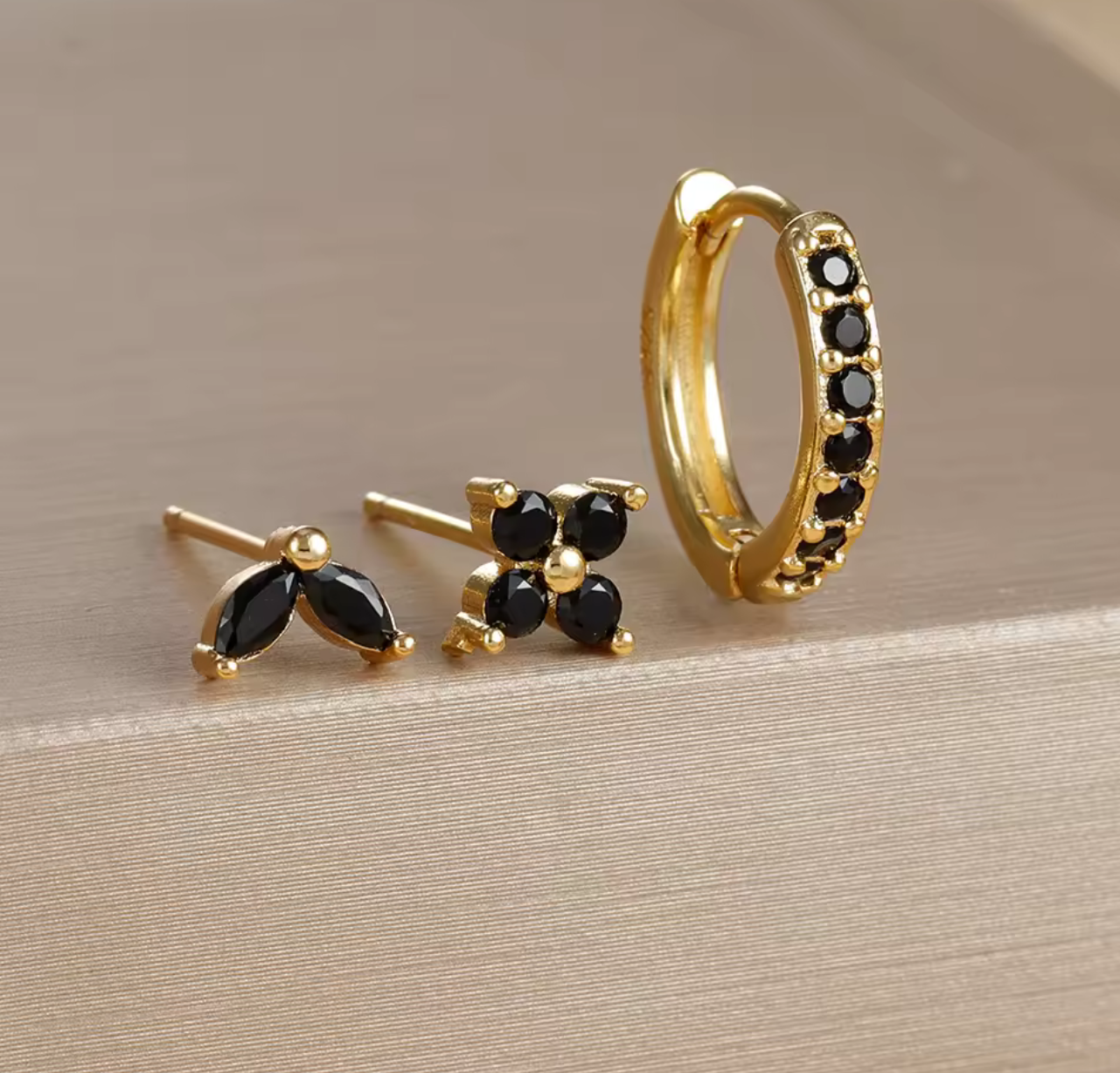 Golden trio earrings