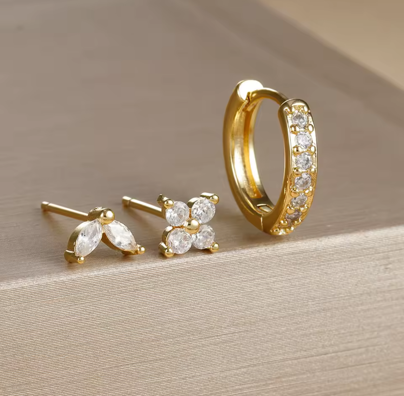 Golden trio earrings