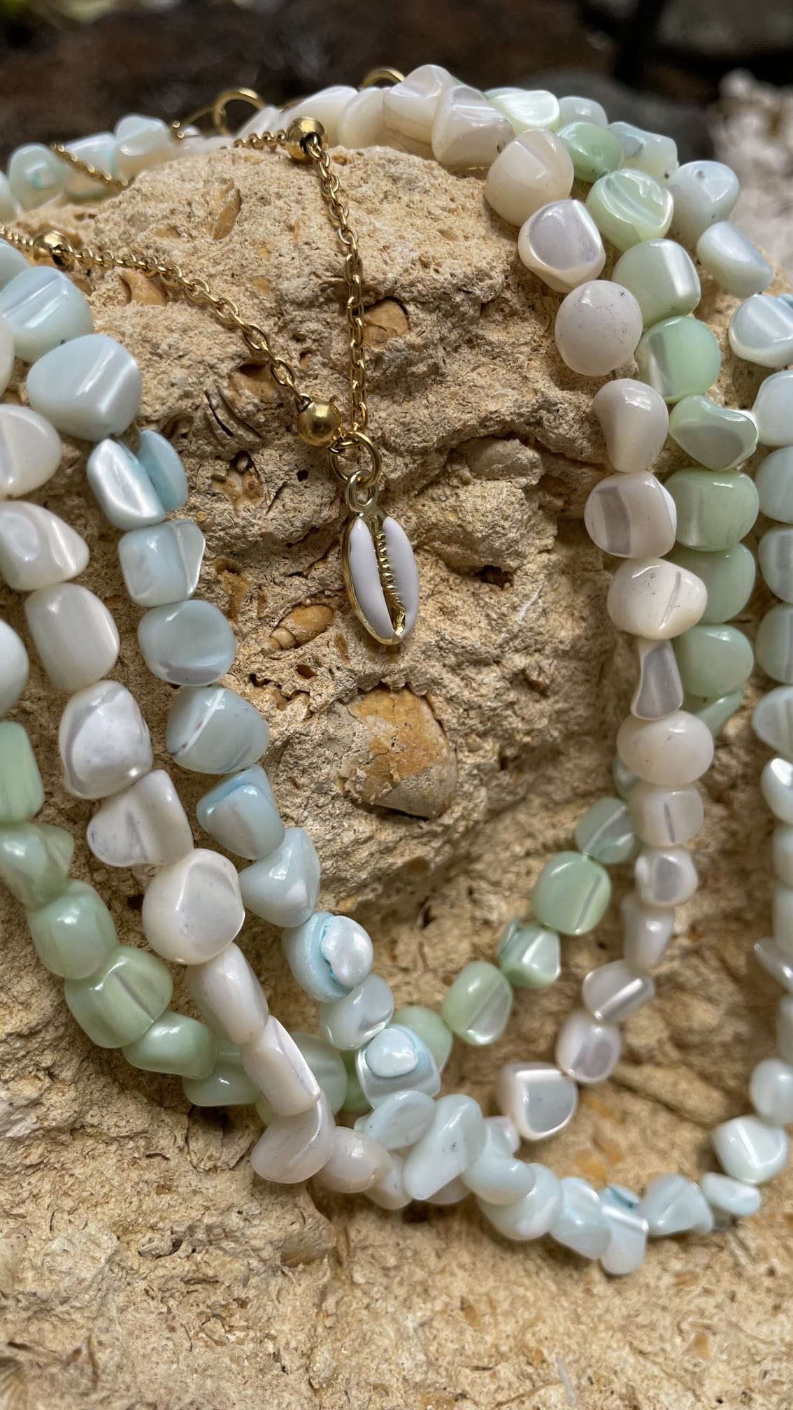 Mother of Pearl Necklace - Glam Vibes